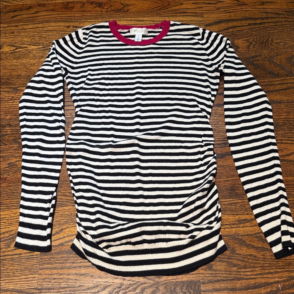 Motherhood sz S Striped Black and White Long Sleeve Sweater